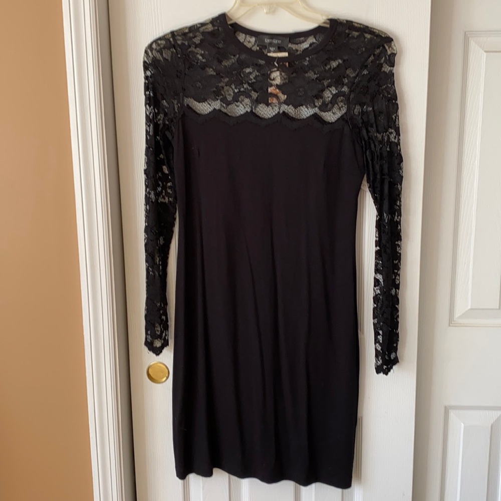Karen Kane black lace detail dress. NWT. Size M